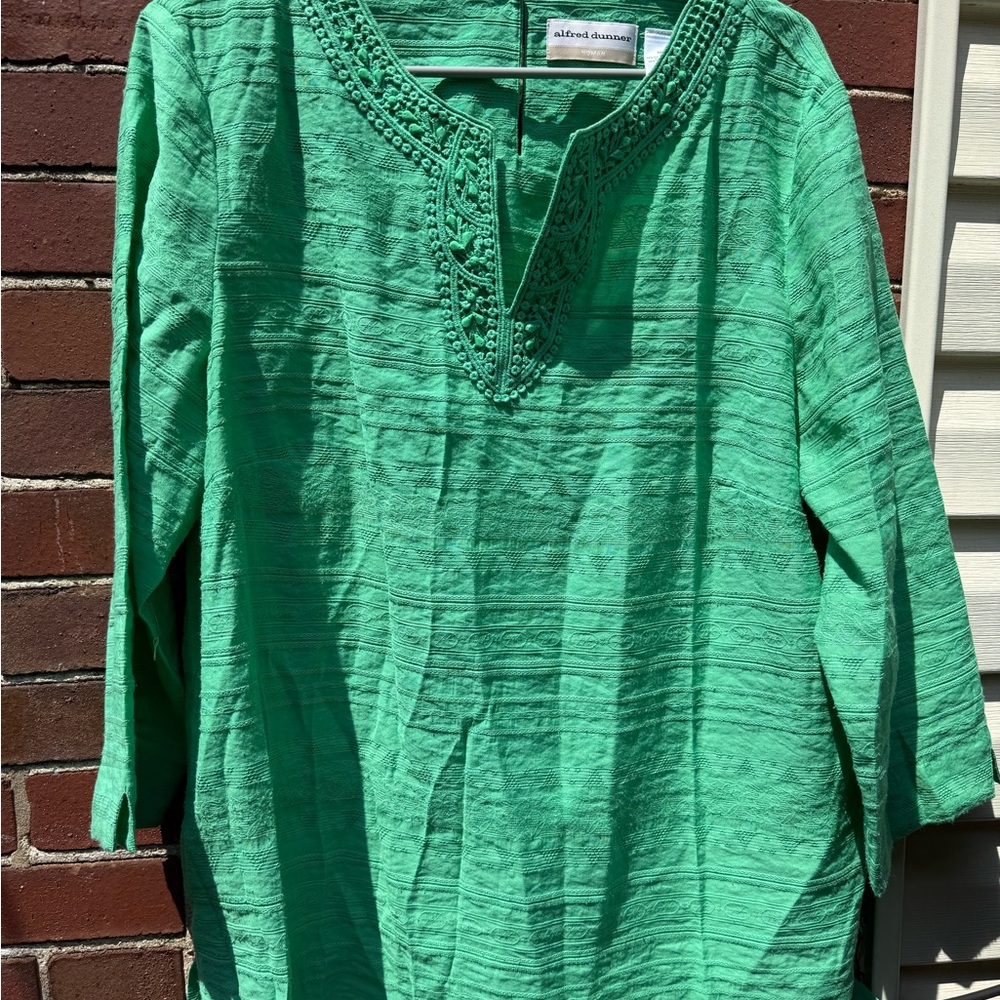 Alfred Dunner Textured Green Top 3/4 sleeves